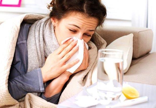 Souk havalar nedeniyle ortaya kan boaz arlarna iyi gelen be bitki ayndan birini ierek boaznz yumuatmanz ve iltihaplanmay azaltmanz mmkn.