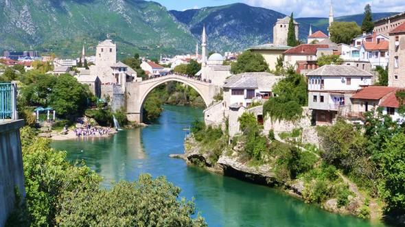 1868 ylnda lkeye masraf ok olduu gerekesi ile datld. O gnden bu yana svire tarafndan gvence altnda.