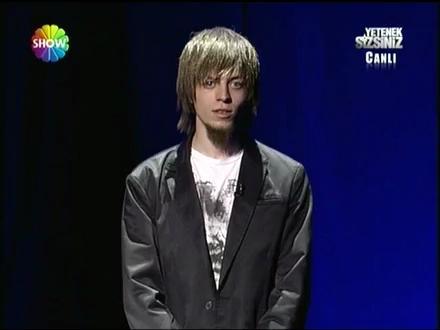 Yetenek Sizsiniz'e damga vuran ranl Afer Ghafouri'nin gsterisinin nasl gerekletirdii zld...