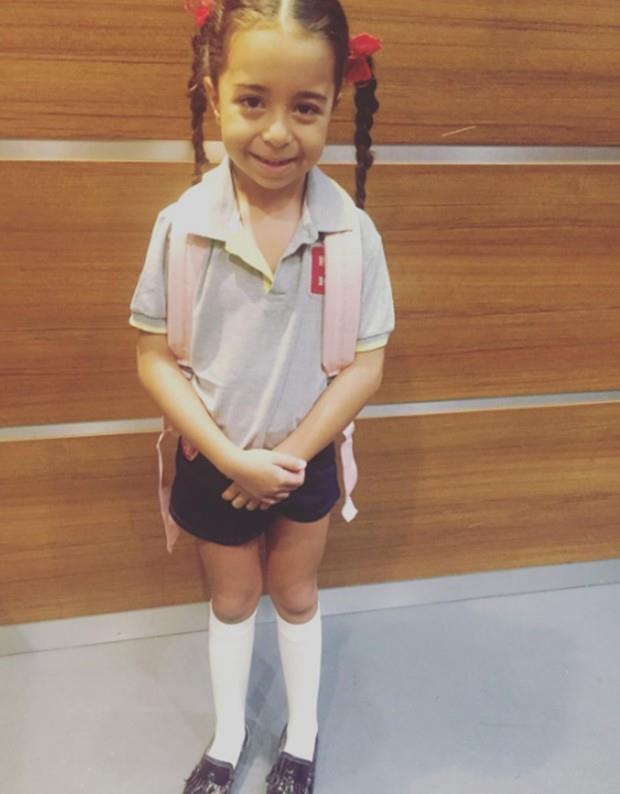 6 YAINDA EKRANDA HAYRAN BIRAKTI<p>    Henz 6 yandayken kameralarla tanan Beren, 2014 ylnda Kocamn Ailesi dizisinde canlandrd karakterle izleyenleri kendisine hayran brakt.