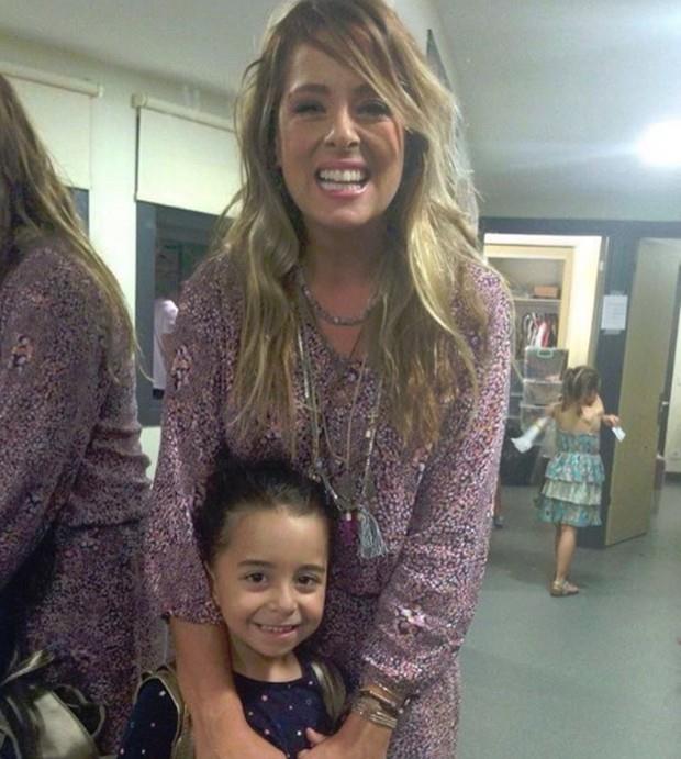 GLDY GLDY SHOW'DA OYNADI<p>    Kk yana ramen olduka baarl bir performans sergileyen Gkyldz Show TV'de yaynlanan Gldy Gldy Show'da oynamtr.