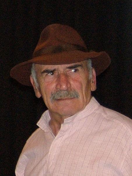 Tuncel Kurtiz - Kocaeli