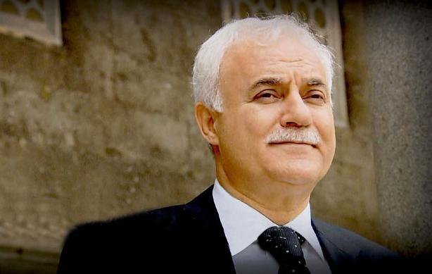 Filmde doumundan nce balayarak Hz. Peygamber'in (s.a.v.) hayat 12 yana kadar anlatlyor. Efendimiz (s.a.v.) 12 yandayken film bitiyor. Filmin elbette eletirilecek ynleri var; yle olsayd denecek hususlar var. Bunun yannda faydal olan ynleri de haylice fazla. Filmde Efendimiz'in (s.a.v.) yz gsterilmiyor. Ancak kundakta elleri, dizleri gsteriliyor. Daha sonraki zamanlar iinde kollar, salar ve elleri gsteriliyor.