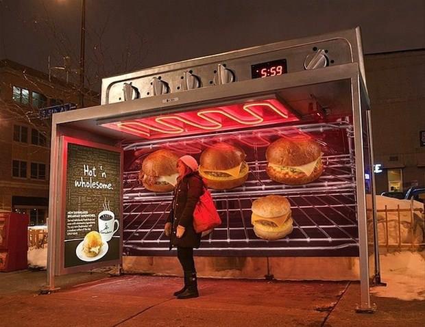 19. Frnda bir eyler piirin/yapn.  <br>  Ekmek, kurabiye veya kek gibi eyleri evde kendiniz yapabilirsiniz. iniz bittiinde frnn kapan ak brakn ki frnn scakl evi de stsn. (Eer evde ocuk varsa, bu madde sizin iin imkansz demektir).