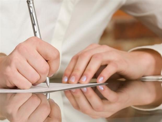 Uhde, ukde&#8230;  <p>"imde uhde kald." gibi hatalara gark olmu bu cmlede ite kalann uhde olmadn admz gibi bilmeliyiz. Olsa olsa kedidir kedi, veya uktedir, "ukte".