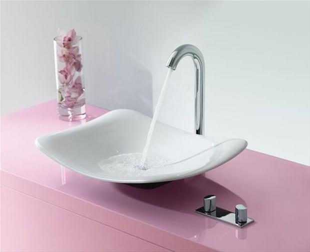 Tualet, tulevet, tovalet  <p>  "Tuvalet". Yannda bedava olarak WC ibaresinin de yanl kullanmlaryla beraber gelen bu szck, kiilerin pek umrunuzda olmayacaktr.