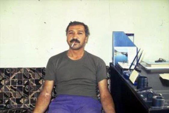 <p><b>VC KATL:</b></p>  "ivi grnce dayanamyordum, insanlarn kafalarna akmak istiyordum hep" Yakalandktan sonra polise bu ifadeyi veren Sleyman Akta, "ivici katil" olarak biliniyor. Elektrik Kurumu'nda hat iilii yaparken 31 bin 500 volt elektrik akmna kaplp ar yaralanan Akta, bu olaydan sonra 1986 ylnda Antalya'da Nuri Keskin adndaki Bakomiseri ldrd ve tutukland. Mahkeme akli dengesinin yerinde olmadna karar verdi ve Sleyman Akta', Manisa ruh ve sinir hastalklar hastanesine gnderdi.