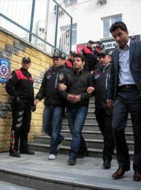 stanbul'da boazlarn kestii kurbanlarn su kuyusuna att iin bu ad alan zkan Zengin 2 ayda 4 kiiyi ldrd.