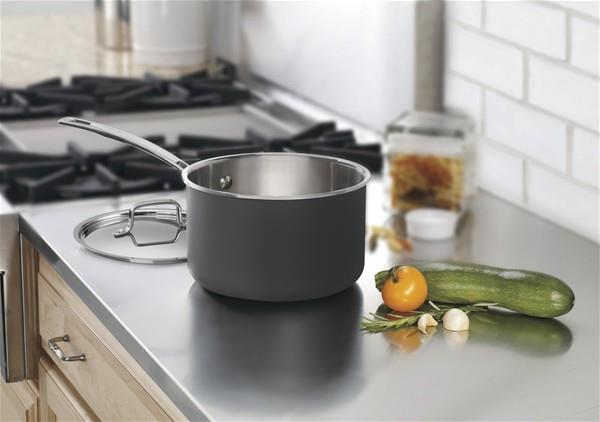 Tencerenizin sapndaki o deliin birden fazla ilevi var.