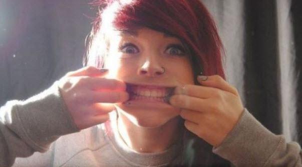 Her neye balarsanz balayn, bilim adamlarnn bulutuu bir ortak nokta var ki o da dier memeli trlerinde olduu gibi kadnlarn erkeklerden ok daha uzun yaad gerei...