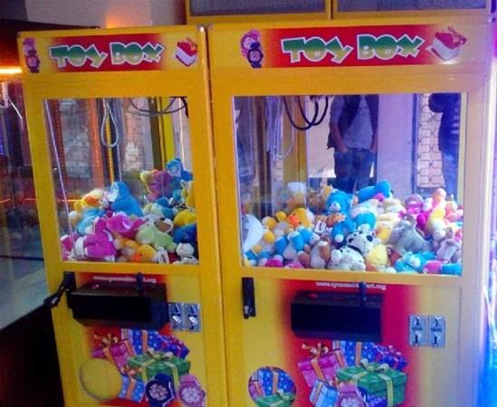 Zira bu oyunu art arda 21 kere oynasanz bile ne zaman kazanacanz garanti deil. nk bu g rastgele veriliyor.