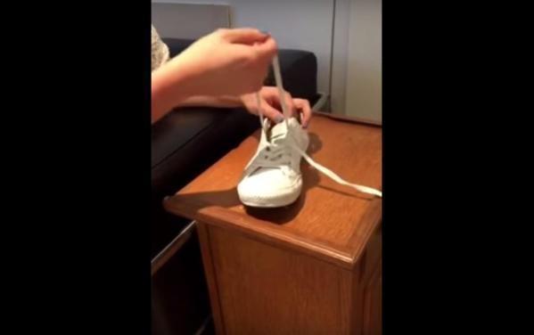 O delikler ayakkaby daha sk balamanz salyor, nasl m?  <br>  stten iki delikteki backlar karn.