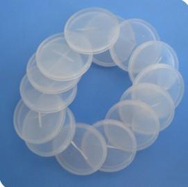 Disklerin ilevi suyun itiimiz halde kalmasn salayabilecek hem sv hem karbonatlama olarak her eyi iinde tutabilmesi. Bu sayede suyun tad bozulmuyor.