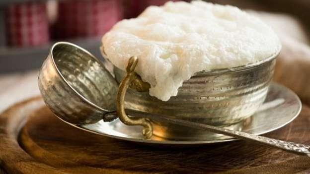 Bu tarifi gece yapp ierseniz rahat uyumaya yardmc olduunu greceksiniz. Ayrca, uyku srasnda metabolizmann almasna yardmc oluyor ve kilo vermeyi destekliyor.