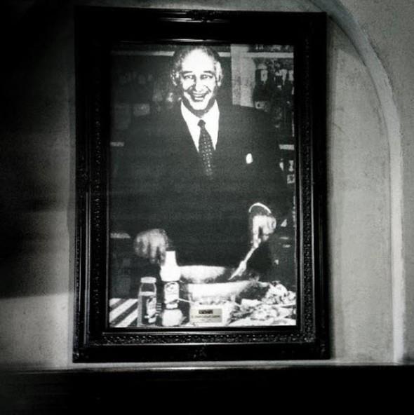 Sezar salatasn Sezar Kardini adnda bir talyan-Amerikan a 1924 ylnda icat etti.