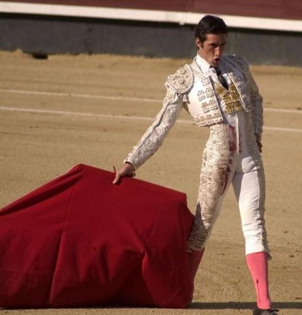 Boalar sinirlendiren ey aslnda matadorlarn hareketleridir.