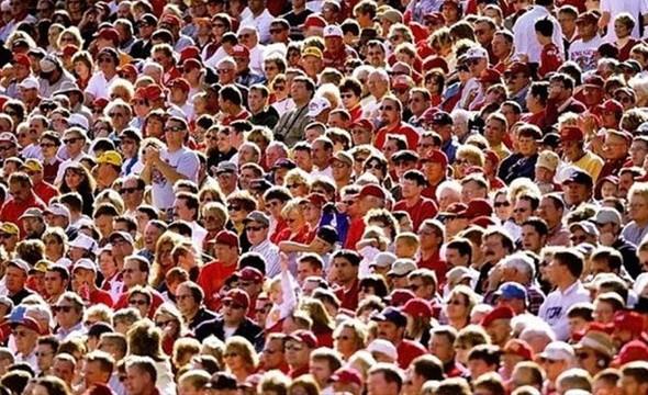 Dnya'daki btn insanlar zplarsa deprem olur.