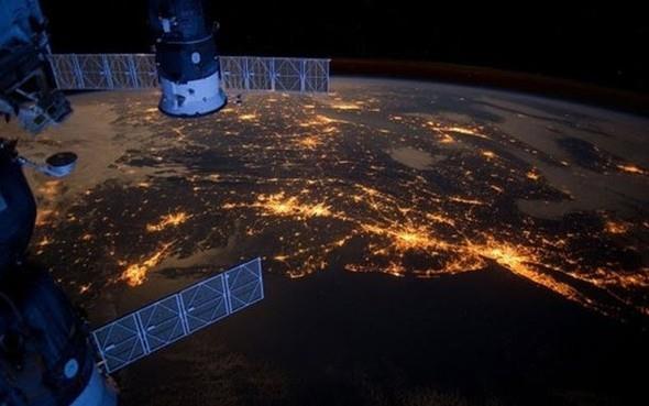 nsan rn uzaydan grlebilir en belirgin ey aslnda klardr.