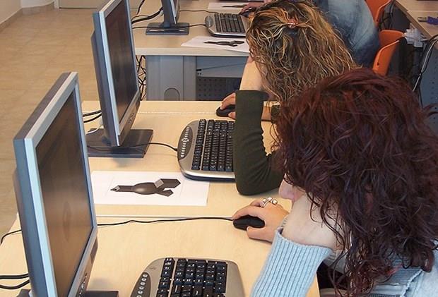 alma ve Sosyal Gvenlik Bakanl'nn annelik izni ynetmelii, Resmi Gazete'de yaymlanarak yrrle girdi.