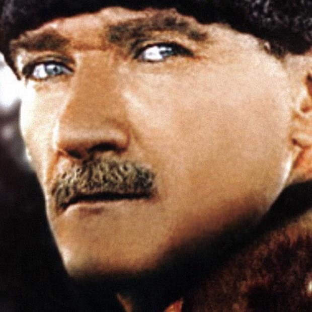 NEBAHAT EHRE  <br>  lmsz Lidere... Saygyla