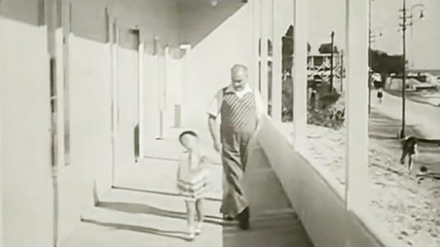 AHAN GKBAKAR  <br>oooook seviyoruz seni gzel ADAM Binlerce kez minnetle ve zlemle anyoruz byk ATATRK. Yaptklarn sayesinde bamz hep dik... Sevgimiz ve ballmz sonsuza kadar... Nurlar iinde yat..