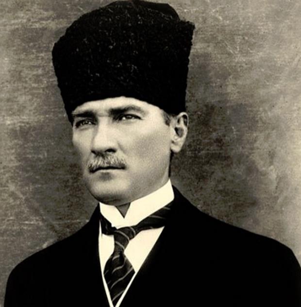 CEM DAVRAN  <br>Yolun yolumdur. Saygyla, rahmetle anyorum.