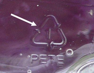 1'in anlam, PET veya PETE polietilen demektir. Genelde su, iki litrelik alkolsz iecekler ve yalarn konduu pet ielerde kullanlr. Cam gibi effaftr, zararszdr.