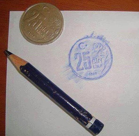 Bozuk parann zerini boyayp kendi sanatmz da icra etmiliimiz var!