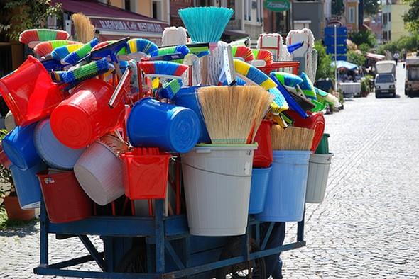 Mahalleden srekli geen nayloncu amca!