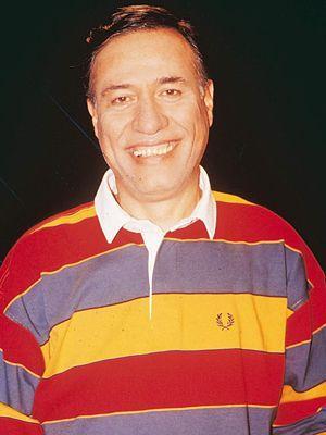 Emel Sayn:<p>  "Varl yokluu belli olmazd, ama ynetmen &#8217;motor&#8217; dedii an, karmzda devleen bir aktr olurdu."  <p><p>  Trkan ORAY:<p>  "Bu lm herkes gibi beni de ok etkiledi. Ben de herkes gibi ok yakn bir dostumu kaybetmi sayyorum kendimi. "<p><p>    Gnl lk - Gazanfer zcan:<p>  "Onunla dostluumuz ve arkadalmz, sinema zerine konumalarmz vard. Bu zamansz ve srasz lm, bizi ok sarst"