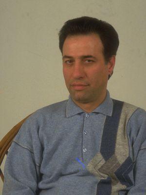 Uak 08.43&#8217;te tekrar havalanrken Kemal Sunal&#8217;n cenazesi nternational Hospital&#8217;a kaldrld.