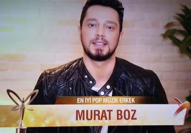 EN Y POP MZK ERKEK: MURAT BOZ<br>  YURT DIINDA KONSER VEREN MURAT BOZ BR VDEO LE SEVENLERNE TEEKKR ETT