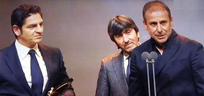 EN Y SPOR PROGRAMI: YZDE YZ FUTBOL<br>  GLTEKN ONAY VE RIDVAN DLMEN&#8217;E DL TEKNK DREKTR ABUDDLAH AVCI VERD