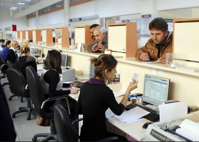 Asgari cret 2016-2017 ile ilgili son dakika haber geldi. Asgari cret komisyonunda ii kesimi TK'in 1.600 liralk hesabyla gelecek.