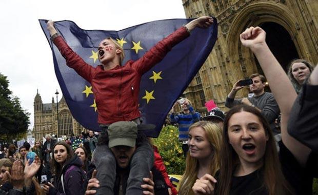 Baba kehanetinde, bildiimiz haliyle Avrupa'nn 2016 yl sonunda 'varoluunun biteceini' sylemiti.