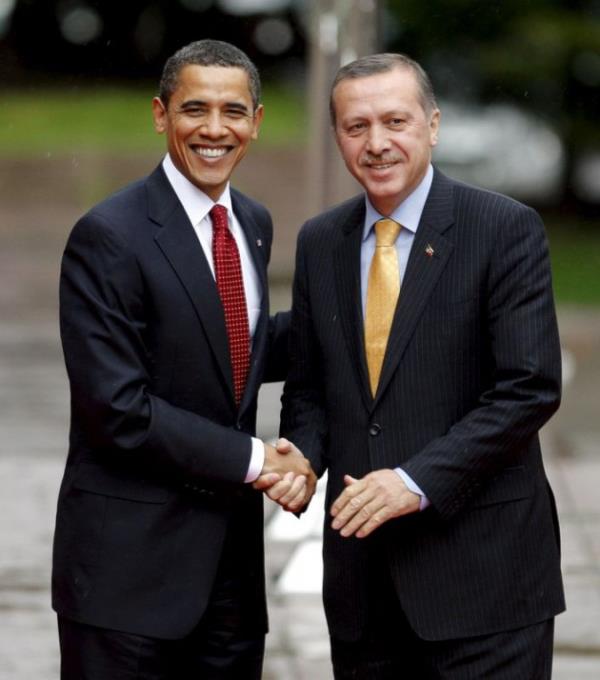 22- VEKL: Obama, senatr ya da vekil seiminde minimum sz sahibidir. Erdoan ise maksimum... ABD'de vekiller, bakandan ok semenine ballk duyar. Trkiye'de ncelik tersinedir.