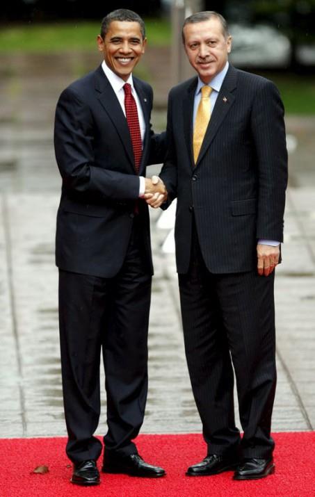 14- DNYA: Obama, Avrupa'da hayranlk duyulan, Afrika'da sevilen, Asya'da idare edilen, Ortadou'da sevilmeyendir. Erdoan'sa Ortadou'da hayranlk duyulan, Asya'da sevilen, Afrika'da idare edilen ve Avrupa'da sevilmeyendir.