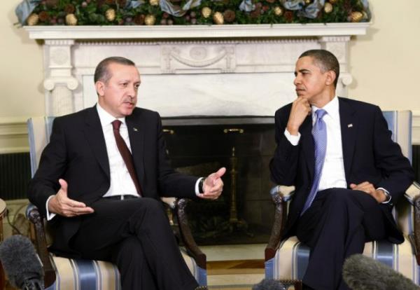 19- ZENGNLER: ABD'de sermaye yelpazesi genitir. En zenginlerle Obama arasnda ilan edilmi bir sava yoksa da gizli bir mcadele vardr. Trkiye'de ise yelpaze dardr, sava vardr ve aktandr.