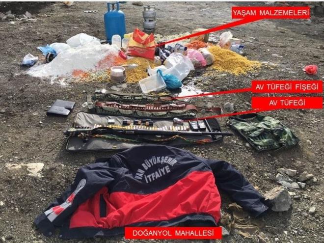 Ele geirilenler arasnda Van Bykehir Belediyesi tfaiye ekiplerine ait mont dikkatlerden kamad.