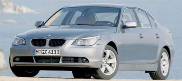 <p>19- BMW 5.20D</p> Ortalama 5.6 lt/100 km tketir.