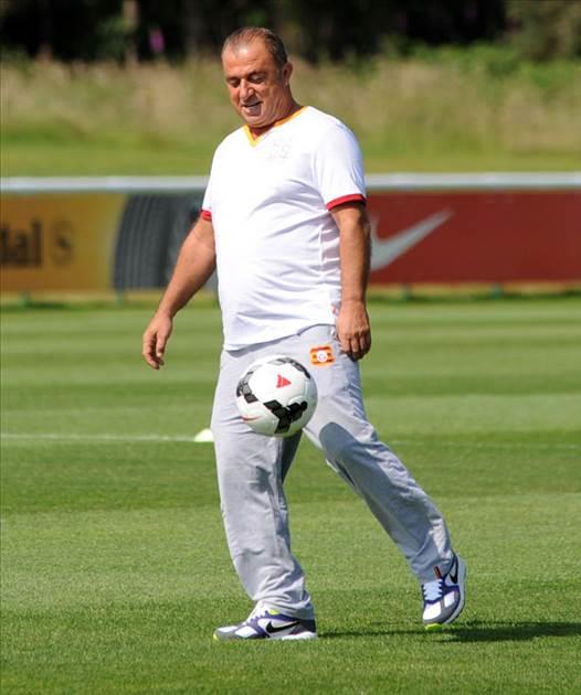 Son dakika? Fatih Terim'e bir grev daha. mparator, Baclar Halk Eitim Merkezi'nde antrenrlk dersleri de verecek