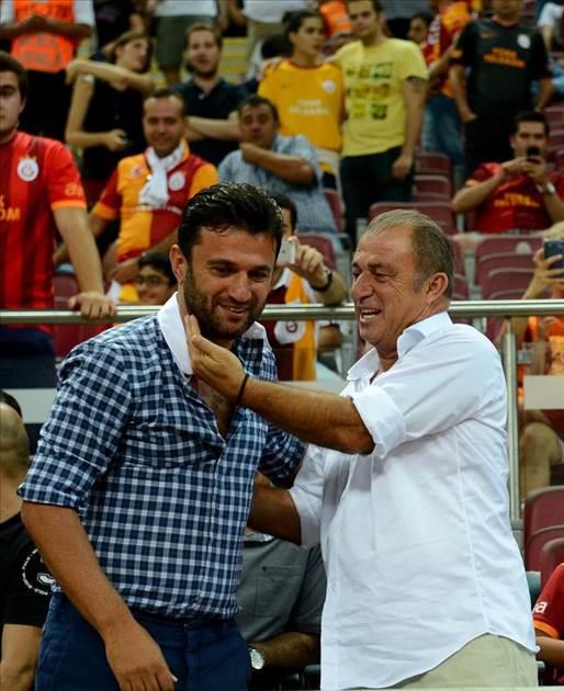 Akretim snavlarna birka ay kald... Fatih Terim bizi de altrsa ya...