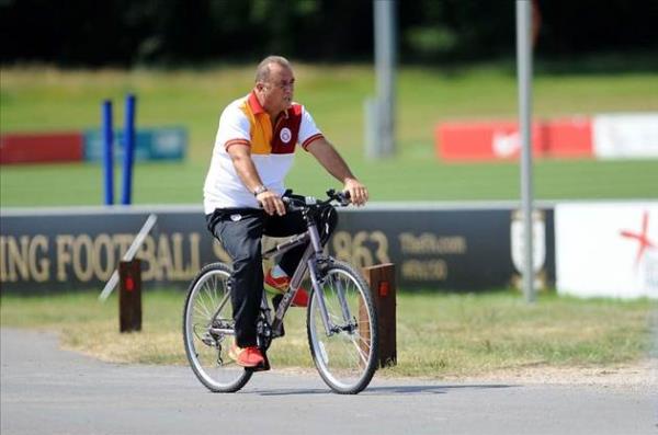 Fatih Terim, retmen adaylarn KPSS ye altrsn:)