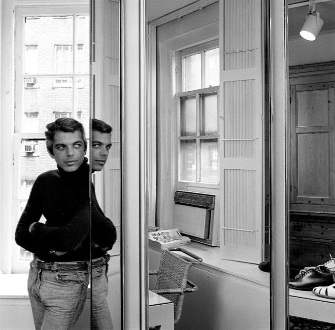 ancak tasarmlar beenilmeyince ii brakarak 1 yl sonra kendi irketi Polo&#8217;yu kurdu. Kendisi u anda dnyann en k insanlarndan biri.