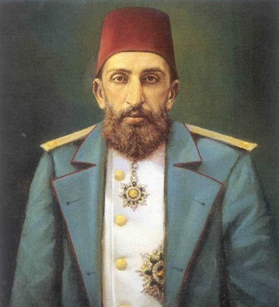 Bir ara Sultan Abd�laziz ve daha sonra Sultan II. Abd�lhamid bu usul� de�i�tirerek tahta gen� ve dinamik kimselerin ge�mesini sa�lamak maksad�yla eskiden oldu�u �zere ve Avrupa hanedanlar�ndaki gibi babadan o�ula intikal eden bir veraset usul� kurmak istedilerse de muvaffak olamad�lar.
