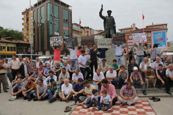 Trkiye katliam byle lanetledi