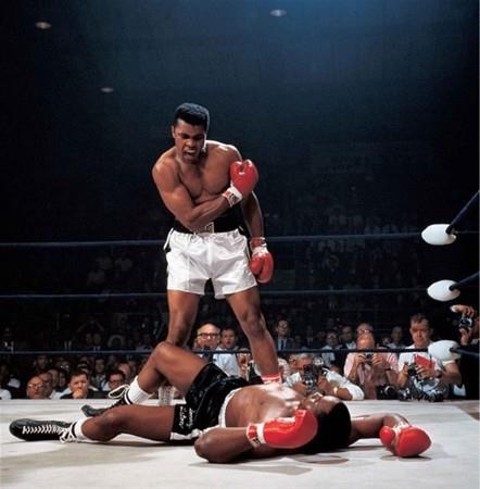 Muhammed Ali ve Sonny Liston - Neil Leifer 1965