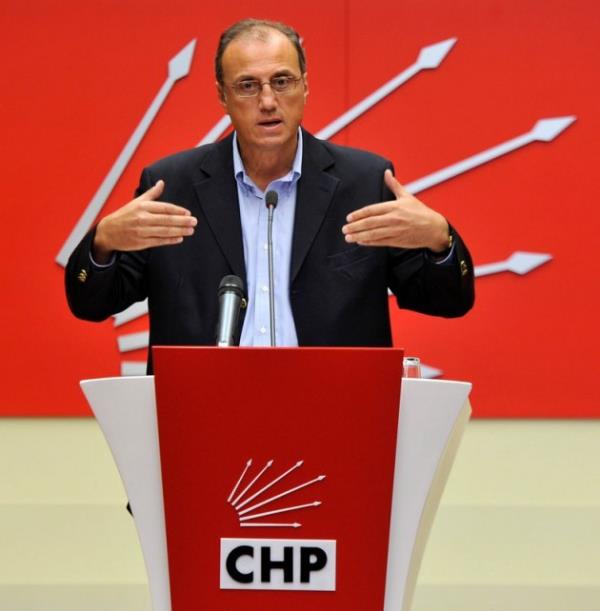 Hurit Gne, partisinin aday tantm toplantsnn Cuma namaz saatine denk getirilmesine ynelik eletirilere "Byle bir skntlar varsa kaza etsinler. Cuma namaz kaza edilmez deil, her namaz kaza edilir." eklinde bir aklama yapmt.