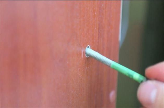 Paray pipete sokarak derinletirdiiniz delii doldurun.