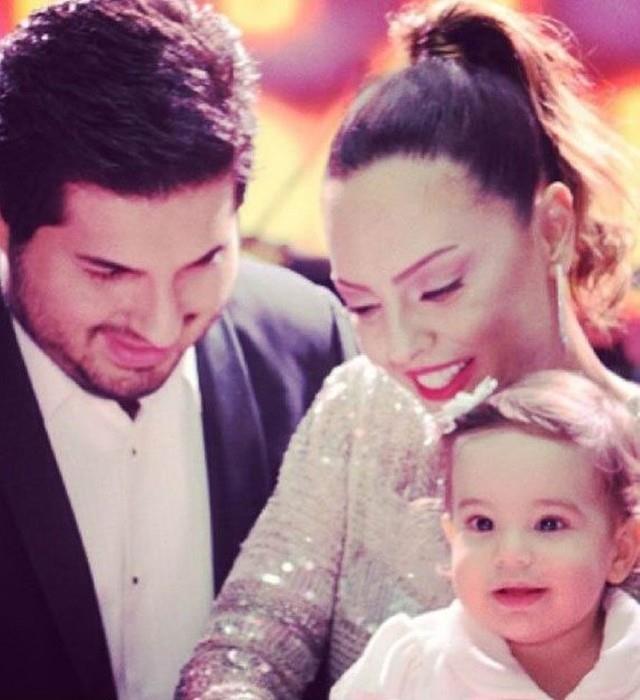 Evlilii boyunca Reza Zarrab&#8217;n ald hediyelerle gndeme gelen Ebru Gnde&#8217;in, Kanlca&#8217;daki yaly Zarrab&#8217;a devrettii, einin kendisine ald yar atn da 2.5 yl nce geri verdii ortaya kt.